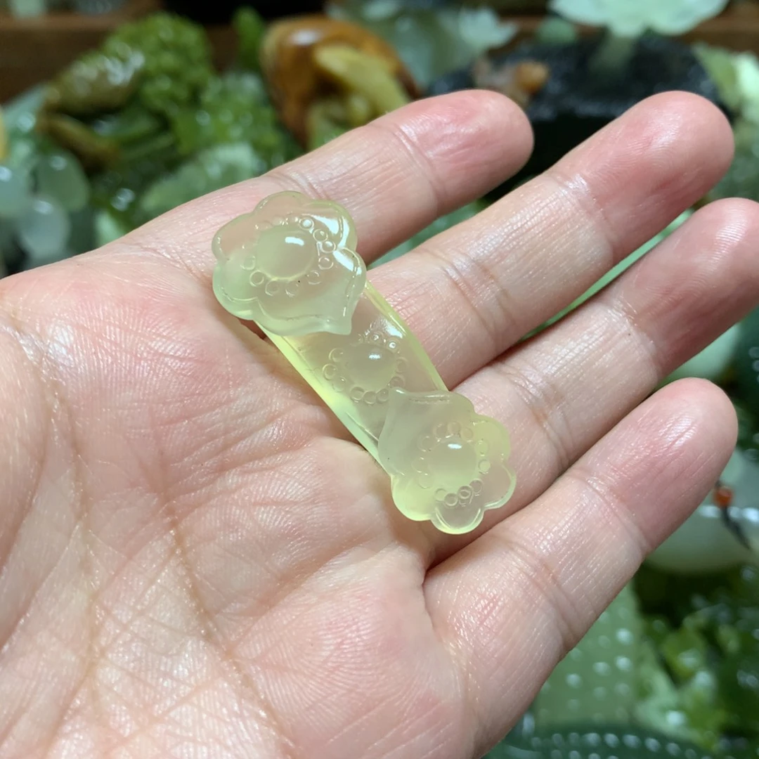 岫玉未镶嵌手把吊坠