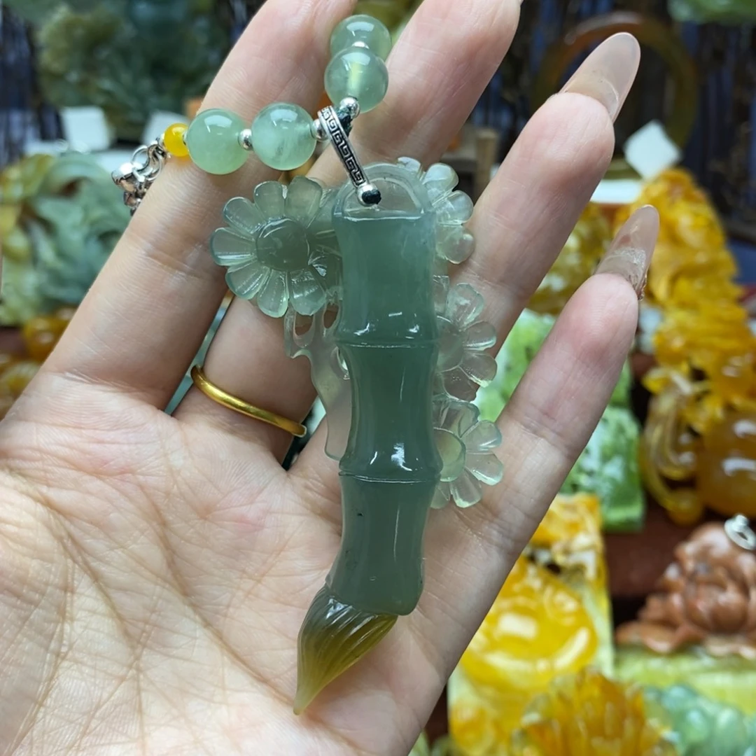 蛇纹石玉未镶嵌颈饰