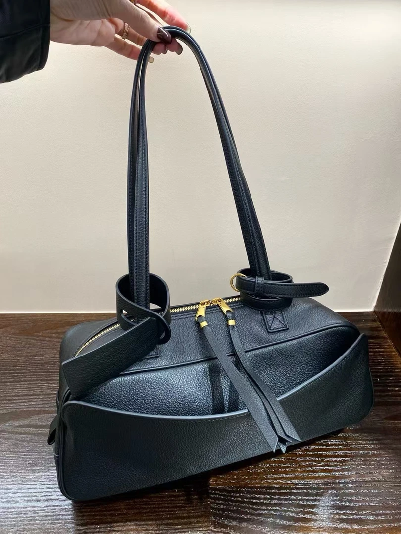 『XIGE STUDIO黑标』进口原厂皮 BL-Carrie 内里羊皮 解构腋下包