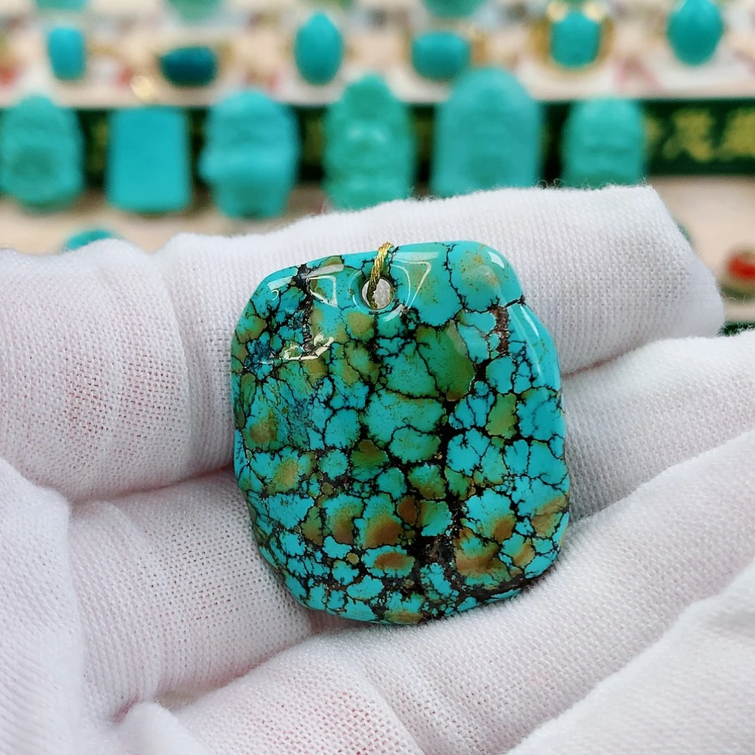 绿松石未镶嵌配饰三彩牌子