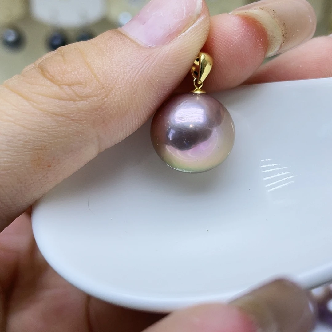 颈饰18K金镶嵌淡水珍珠