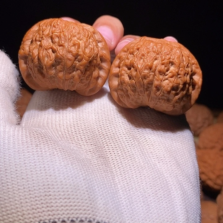 X***-文玩核桃吊坠全品41血麒麟