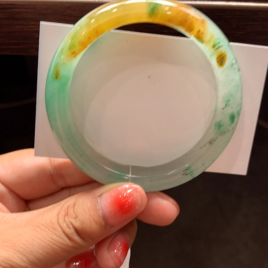 财***眯石英质玉手镯未镶嵌