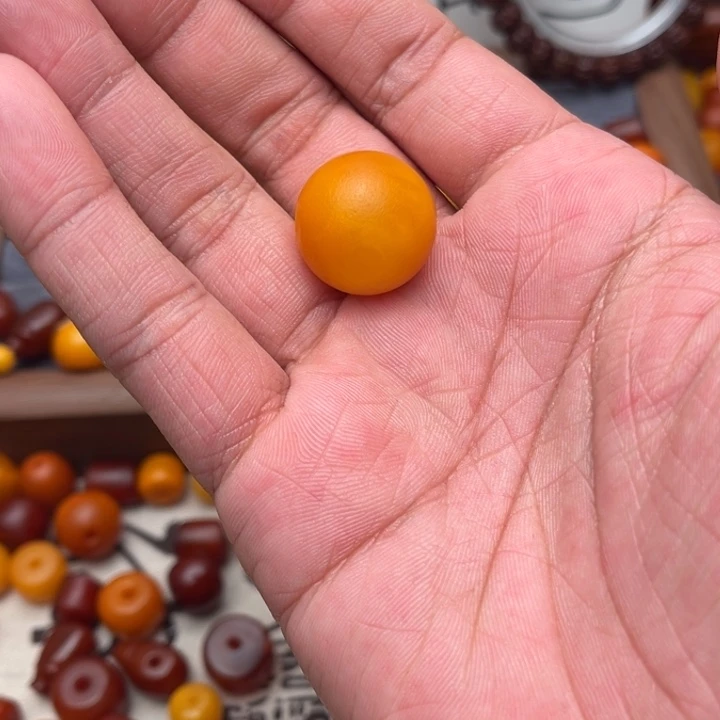 美***生琥珀未镶嵌裸石蜜蜡珠子
