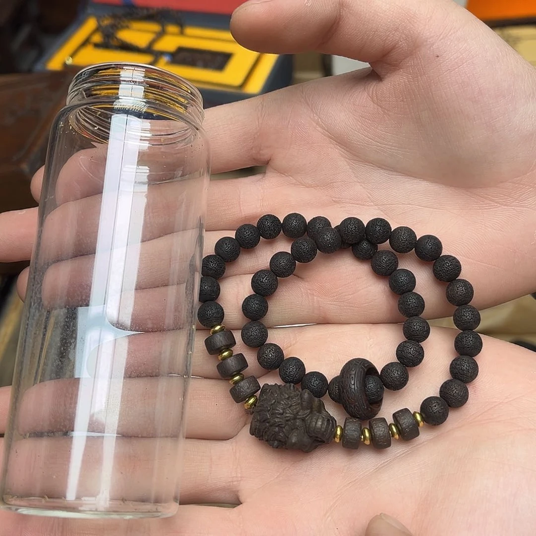 大叶紫檀（黑酸枝木类）