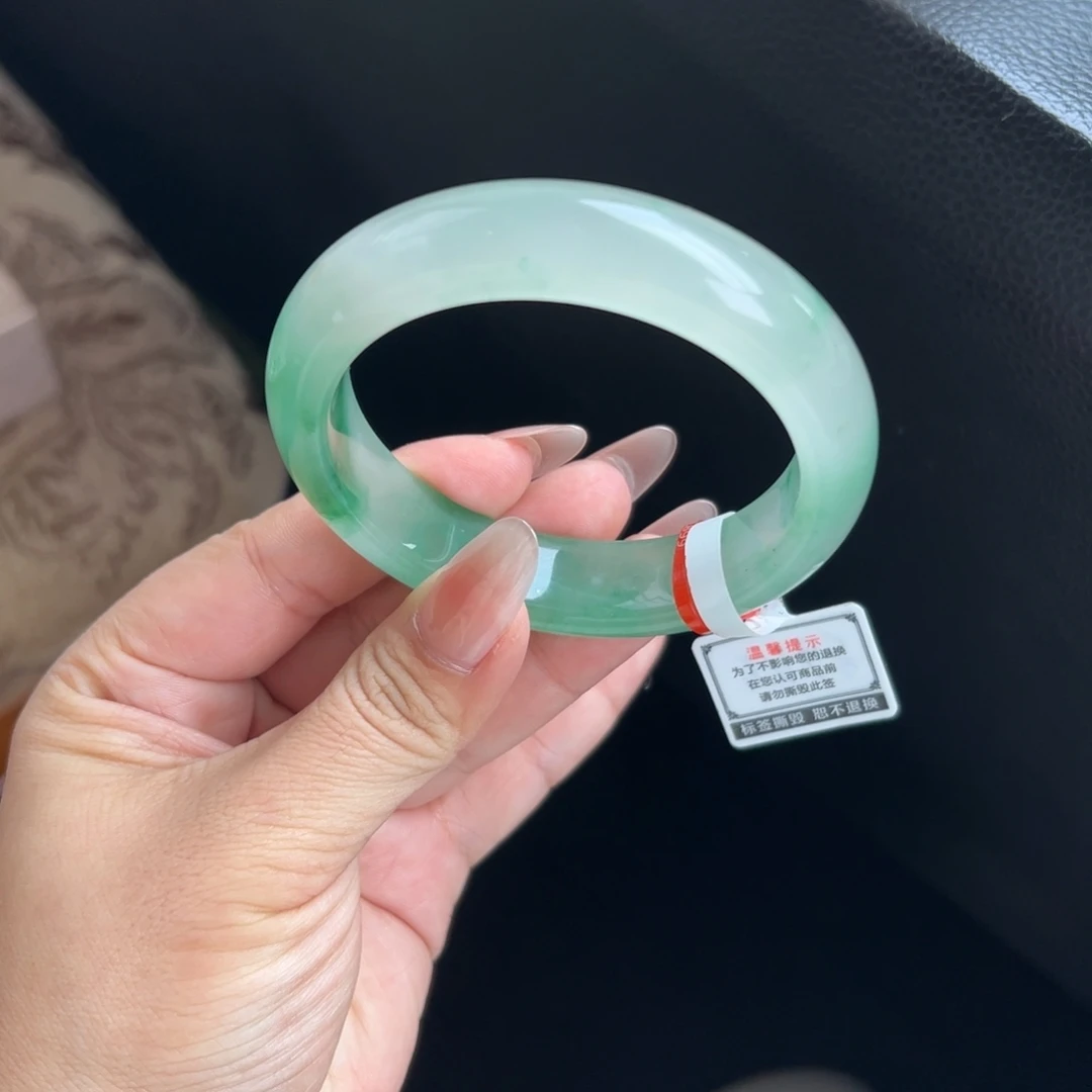 石英质玉未镶嵌手镯58