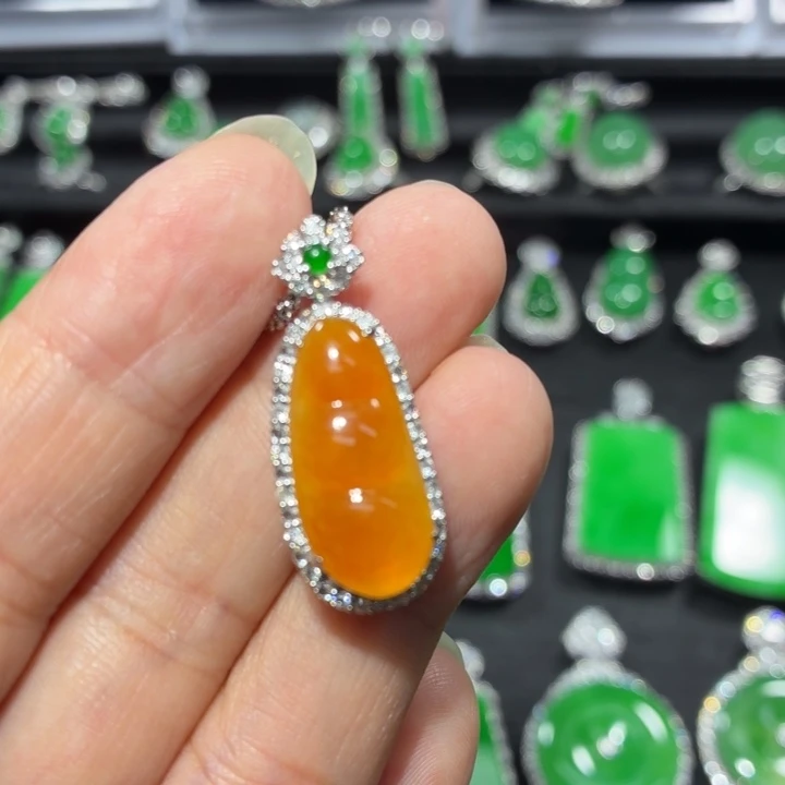 翡翠18K金镶嵌吊坠(不含链)翡翠