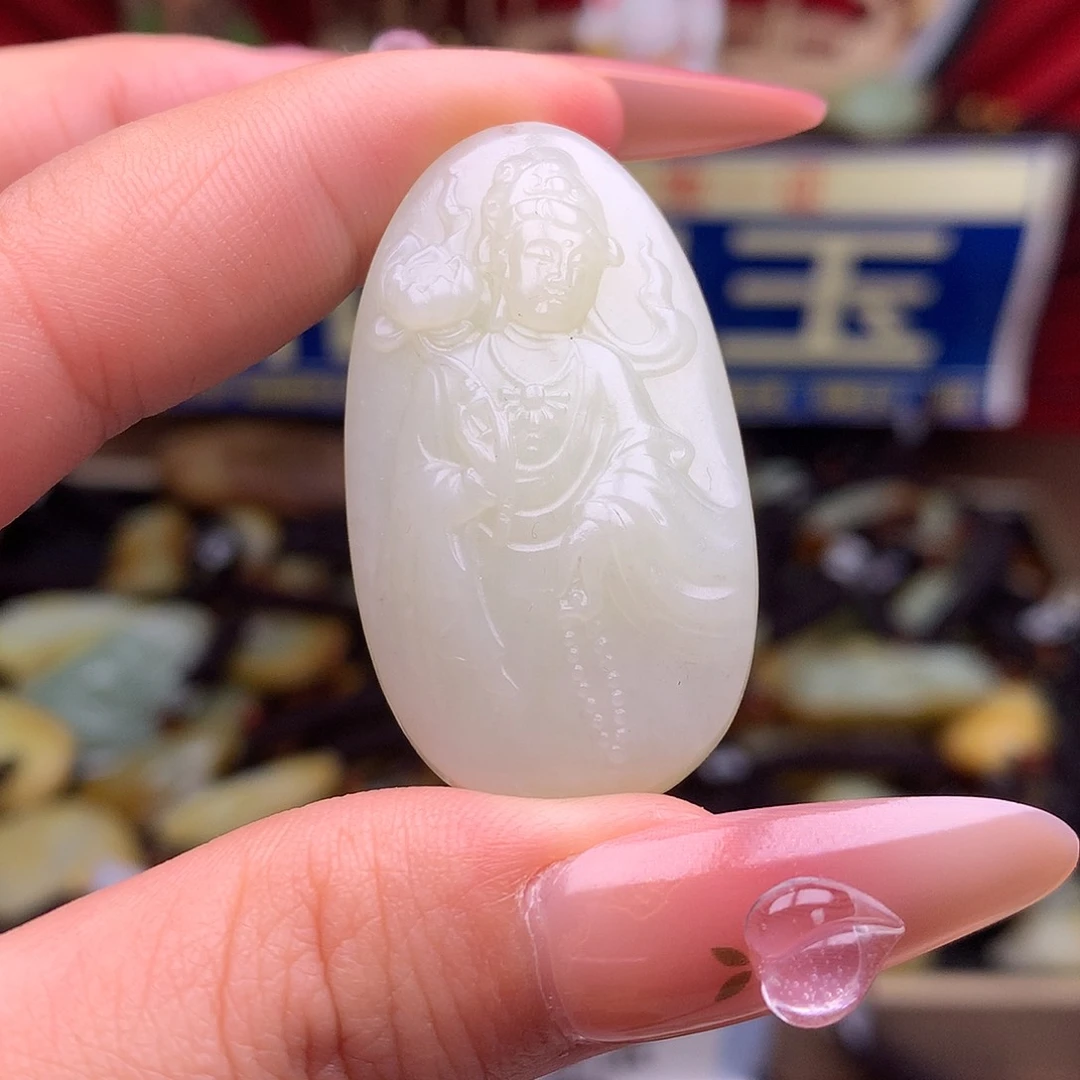 和田玉颈饰未镶嵌