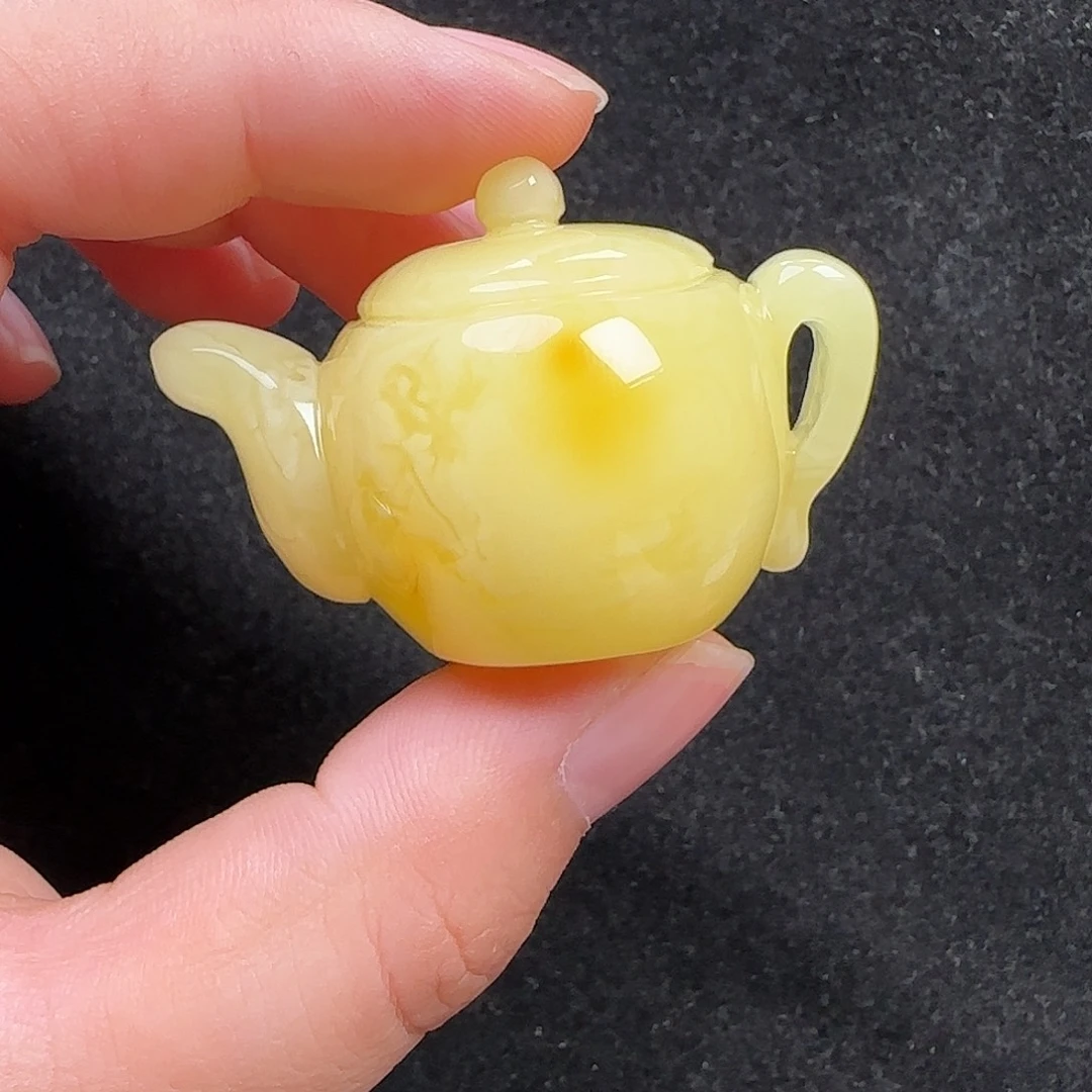 蜜蜡未镶嵌珠宝奇石