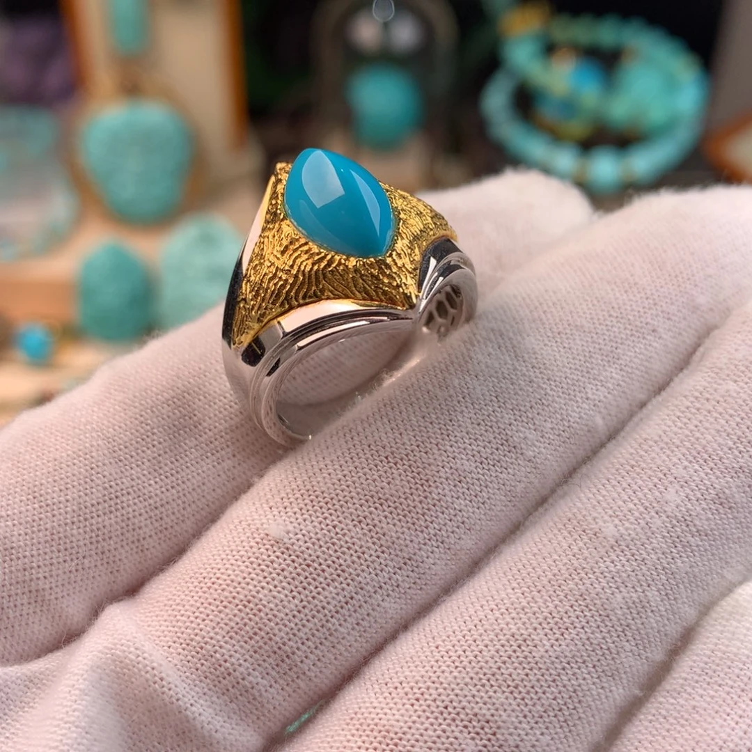 绿松石18K金镶嵌戒指