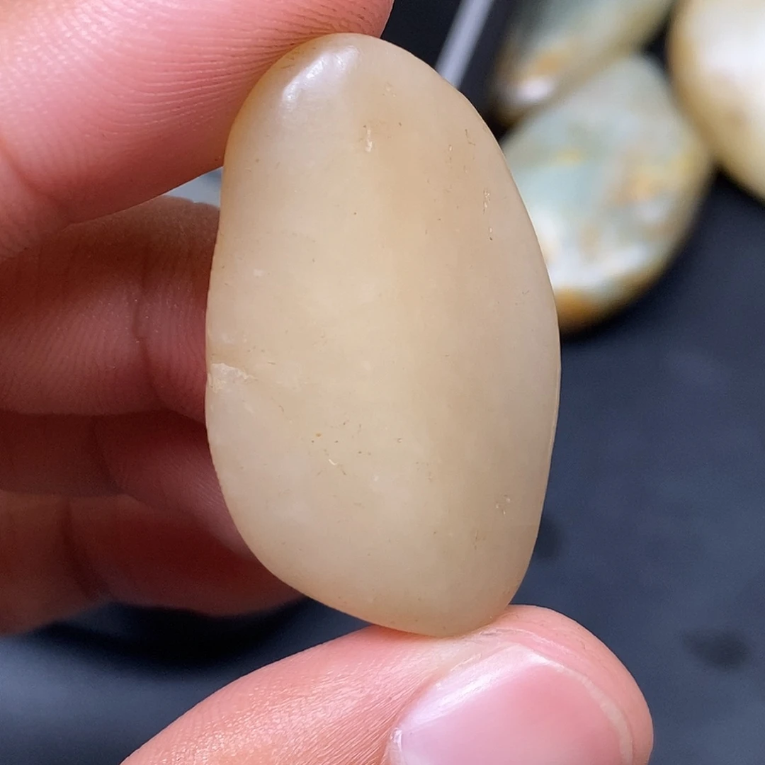 和田玉（糖玉）未镶嵌挂件