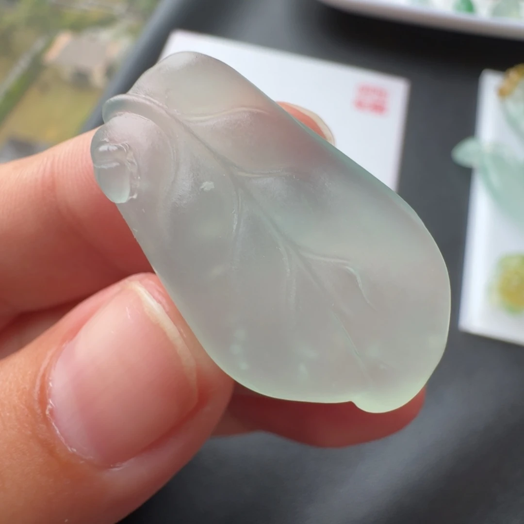 定制翡翠未镶嵌冰种雪花棉树叶