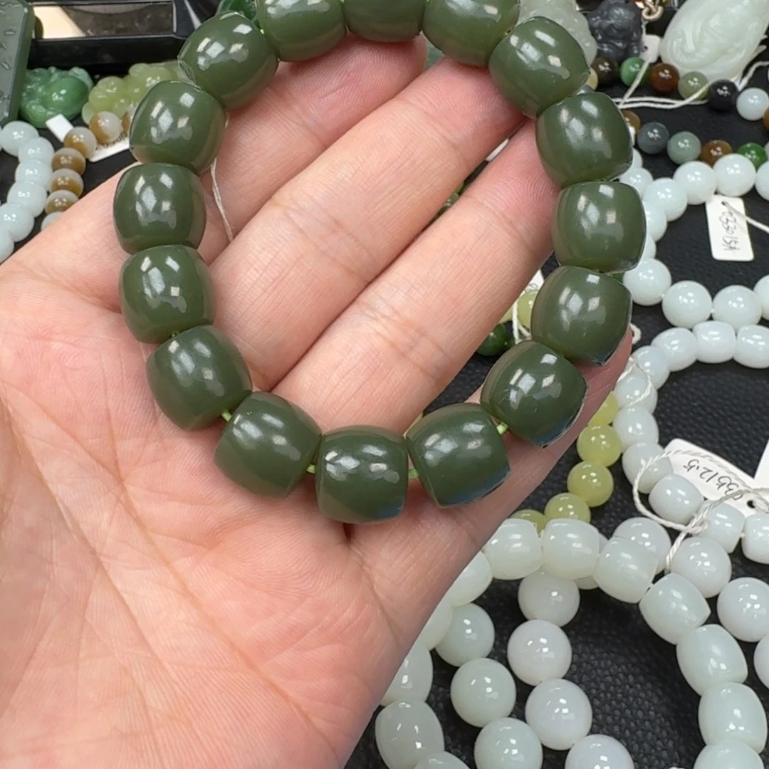 江***松和田玉未镶嵌手链14