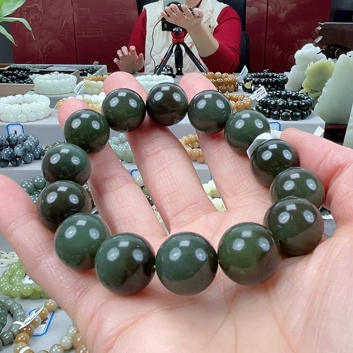 和田玉未镶嵌手串