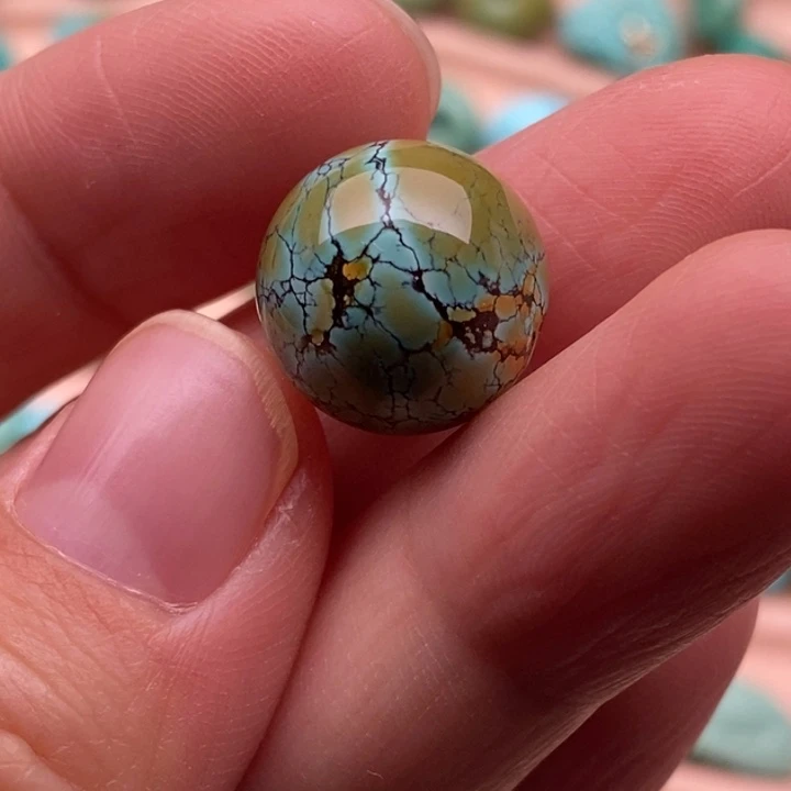 绿松石未镶嵌挂件