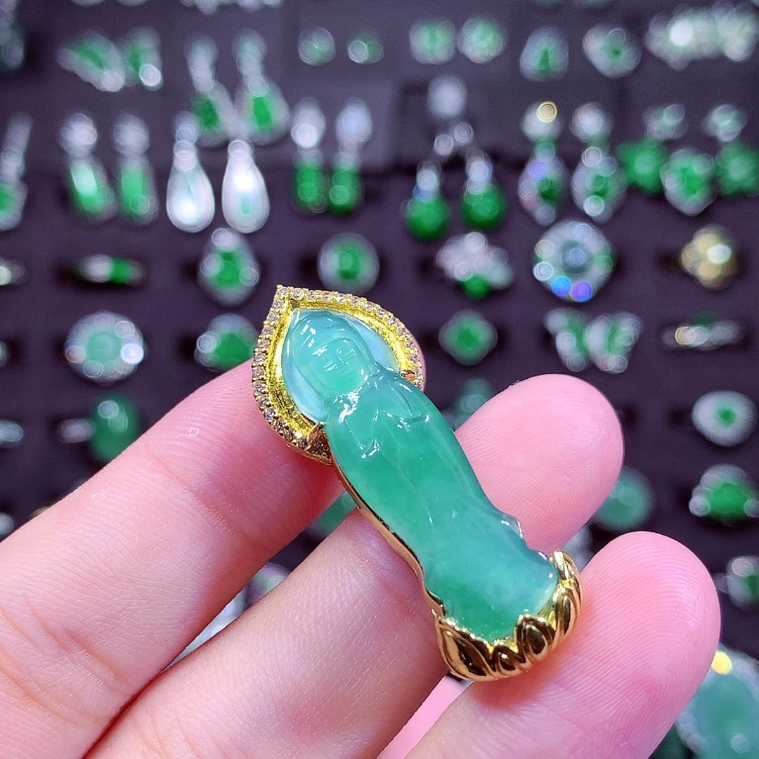 颈饰未镶嵌翡翠天然