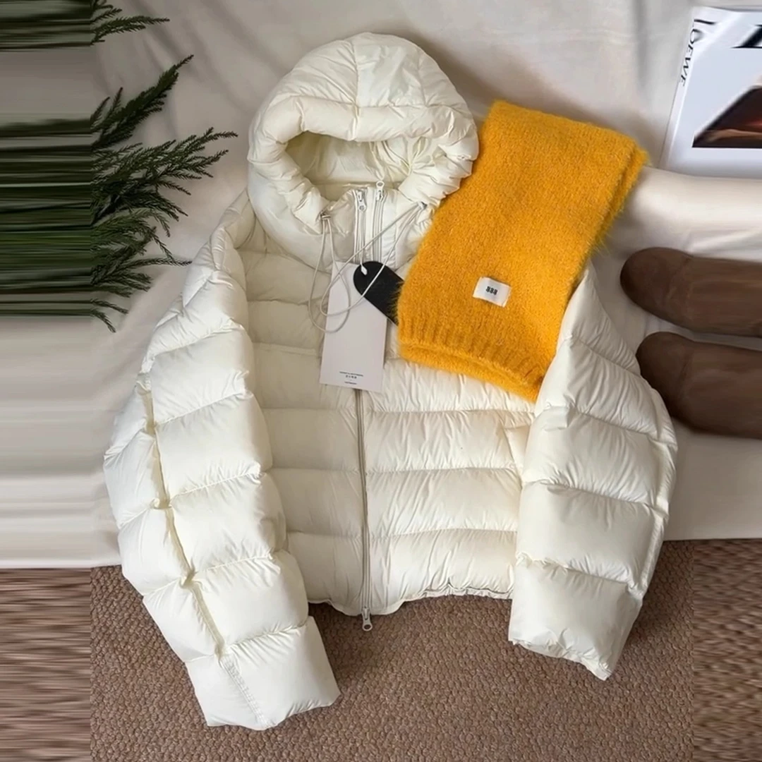2025新款韩系高级感保暖鸭绒短款连帽泡芙排骨羽绒服