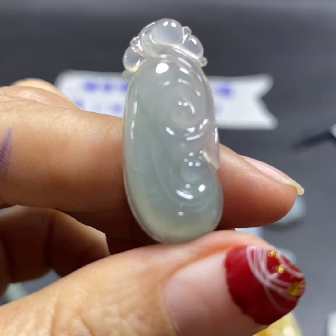 定制翡翠未镶嵌挂件