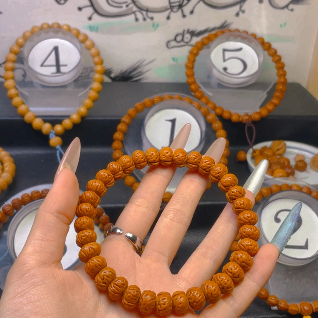 咣***咣桃核吊坠1.11111111111555555