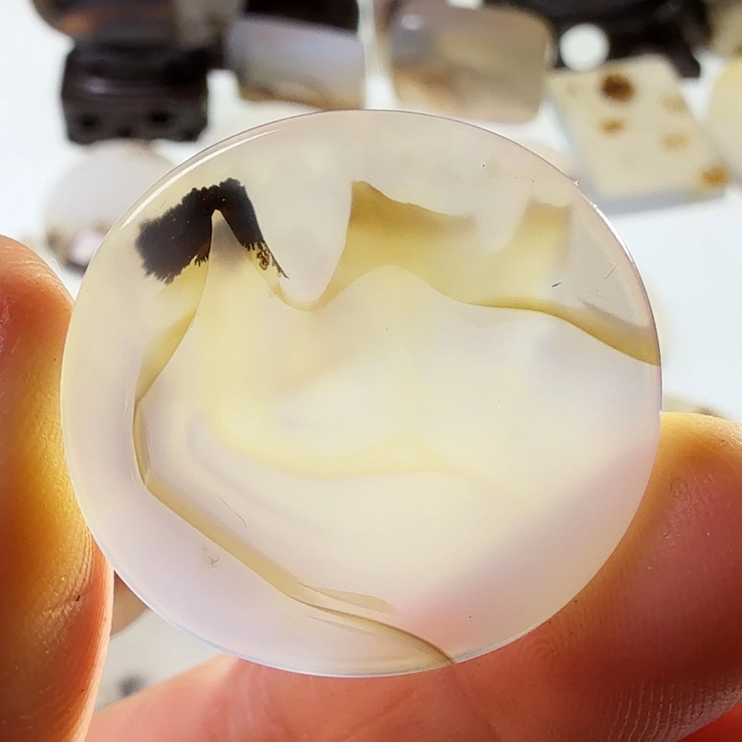 玛瑙/玉髓未镶嵌珠宝半成品