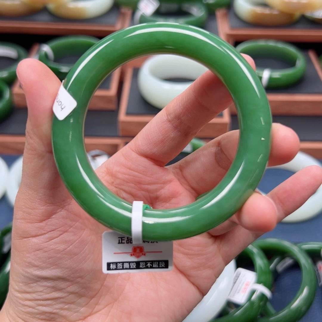 未镶嵌手镯和田玉（碧玉）5354