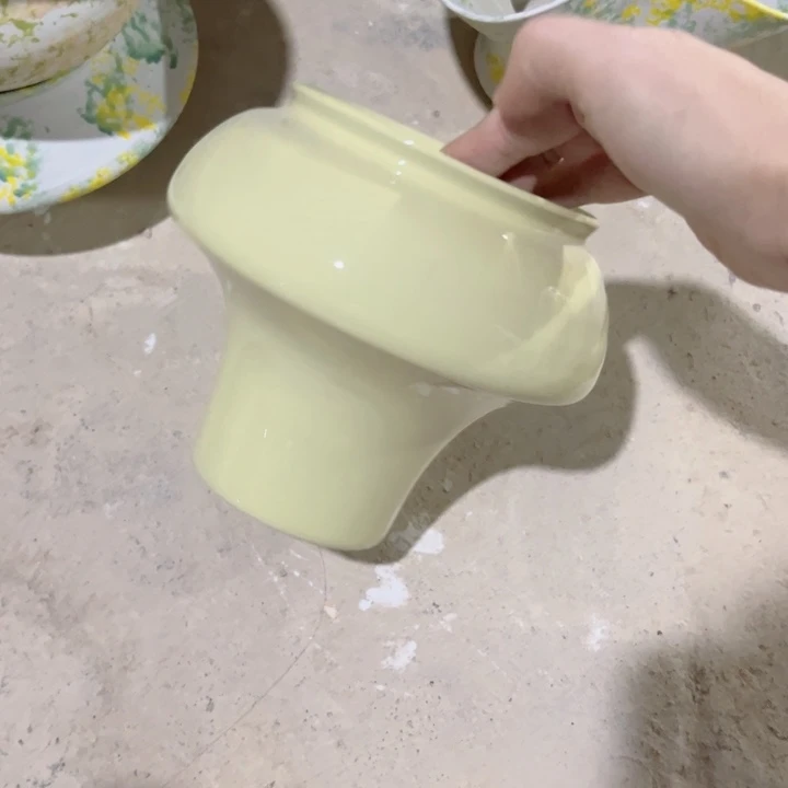 瓷片口11高14 满58给一只盆