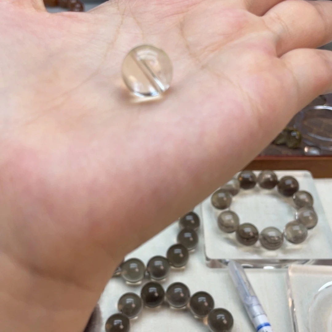 庄***妍未镶嵌手串水晶水晶黄水单颗