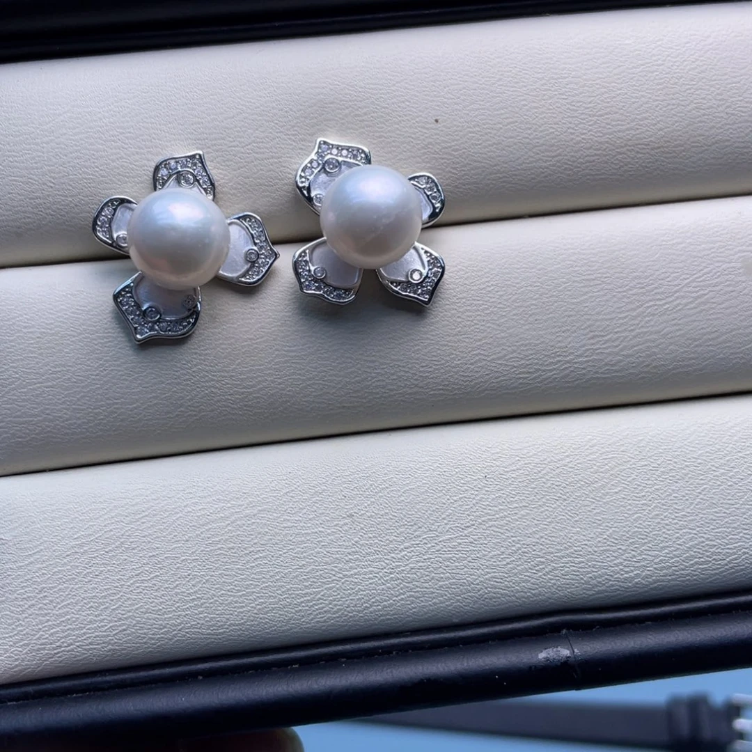 未镶嵌淡水珍珠耳饰