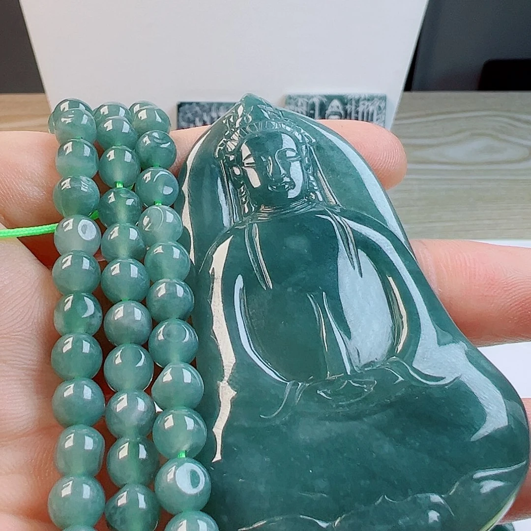 翡翠未镶嵌颈饰111