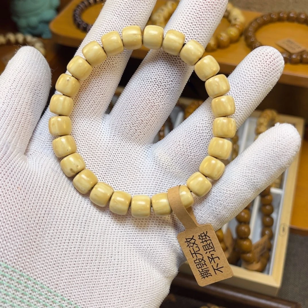 男***棒紫金鼠手串卡9.5实心奶白鼠