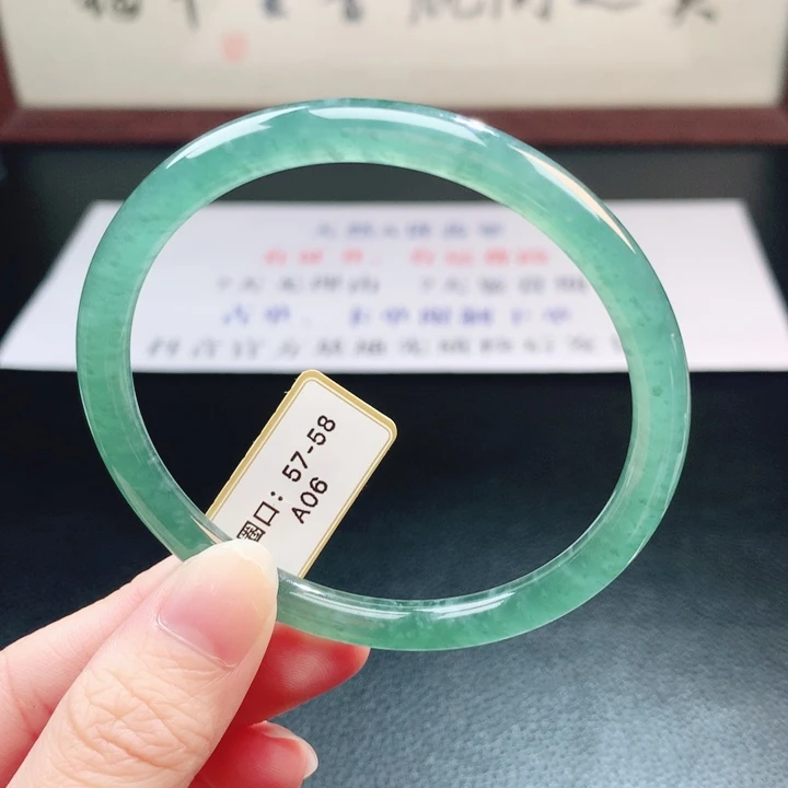 翡翠未镶嵌手镯翡翠手镯21