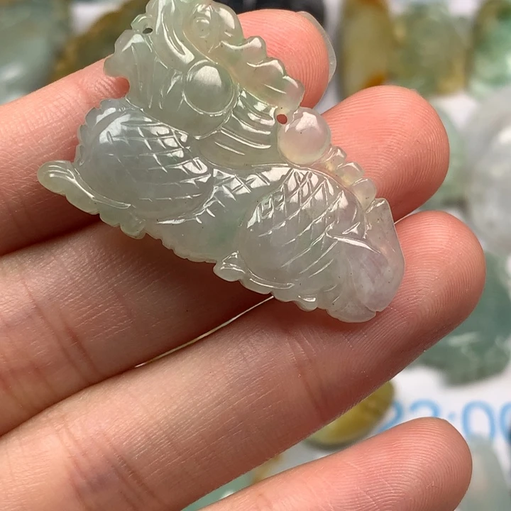 翡翠未镶嵌颈饰翡翠