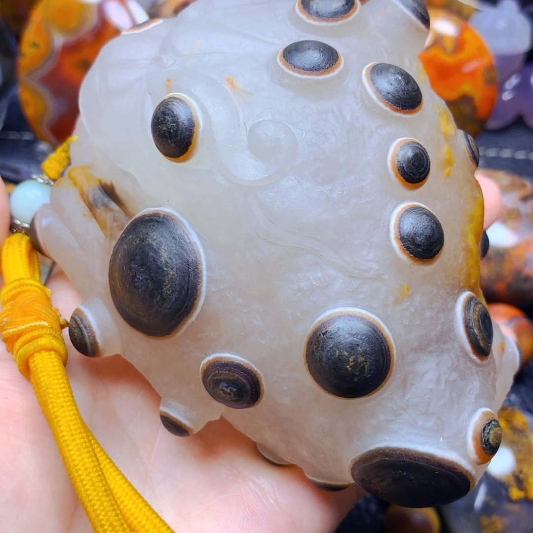 玛瑙/玉髓摆件9未镶嵌一***。