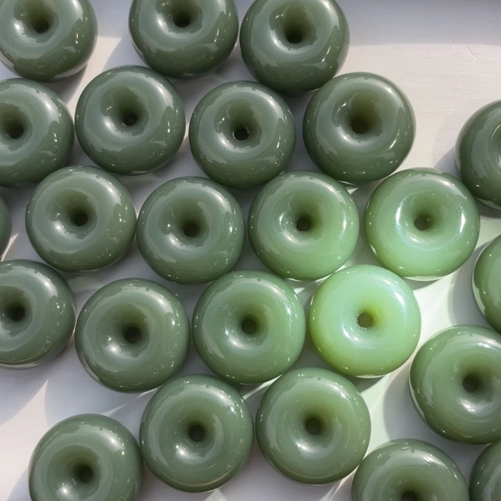 和田玉未镶嵌颈饰多样性发货，发其一