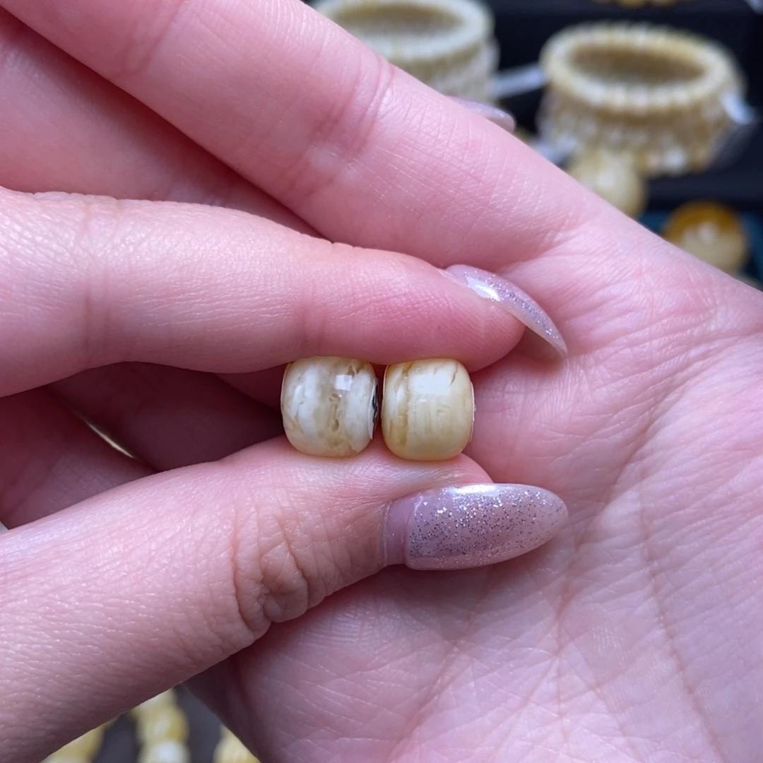 蜜蜡未镶嵌珠宝奇石卡10.2