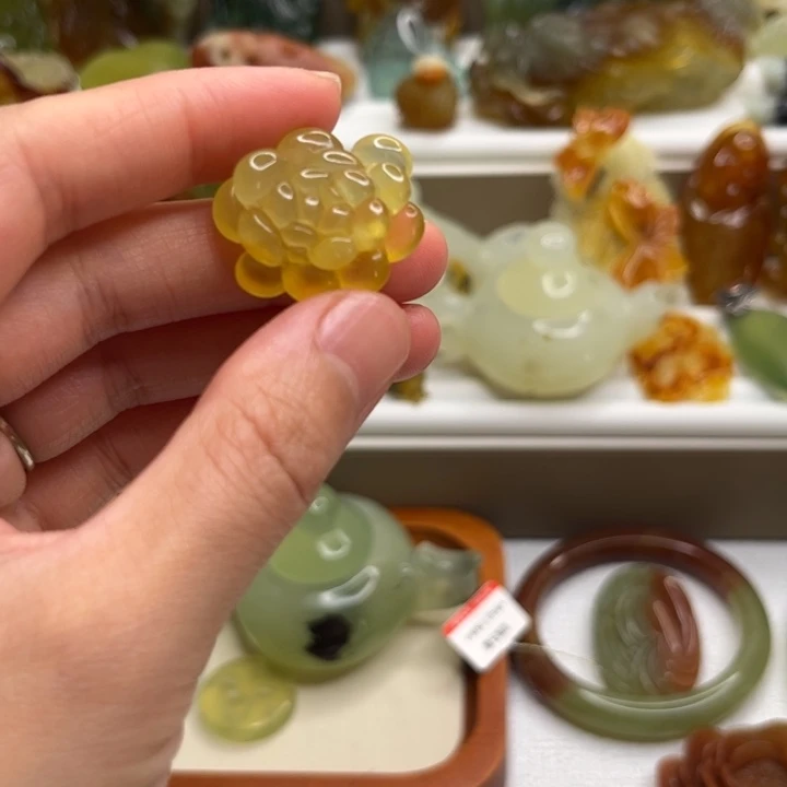 蛇纹石玉未镶嵌多肉