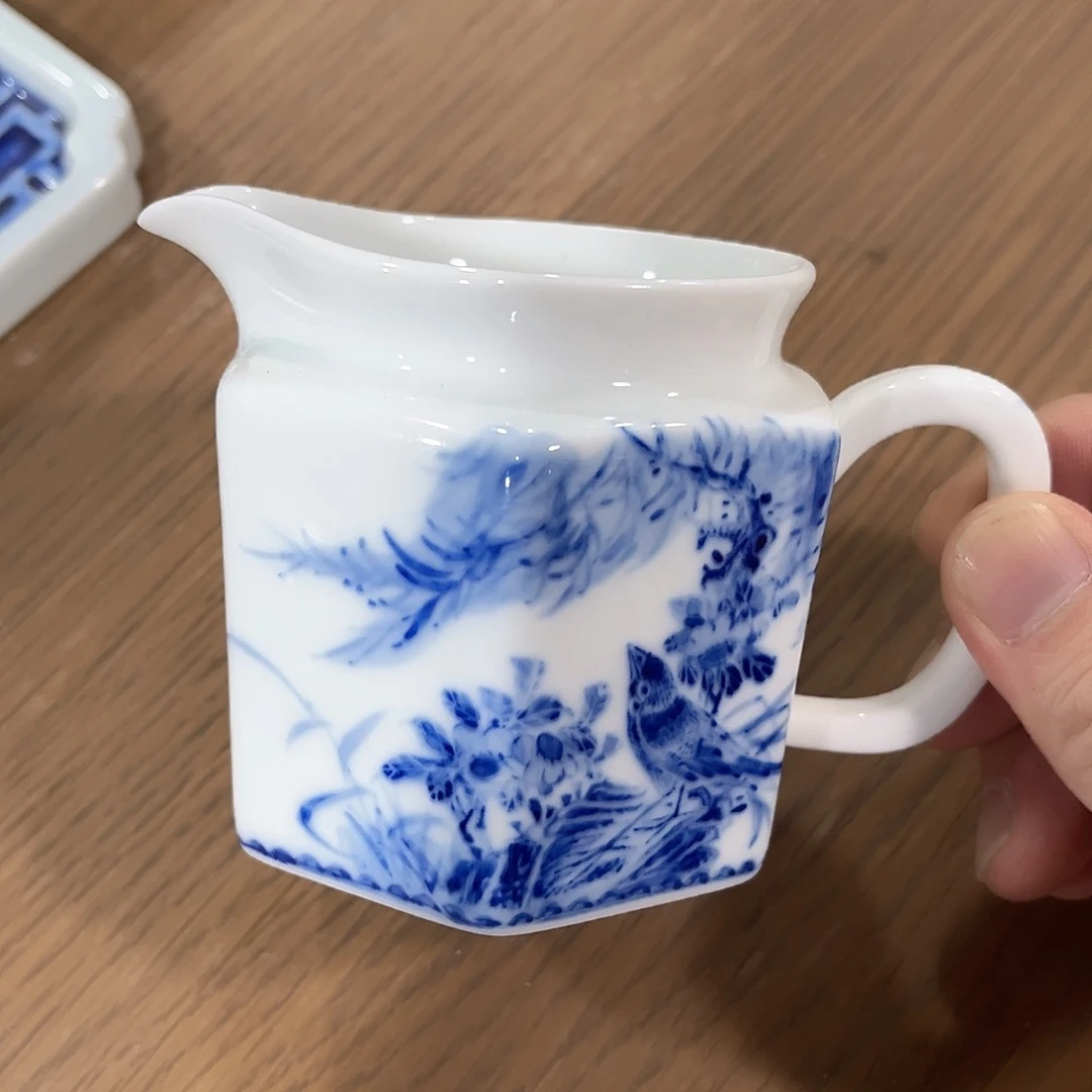 摆件景德镇陶瓷研究所。