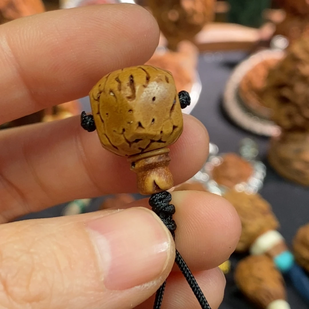 潍坊核雕桃核雕刻三通