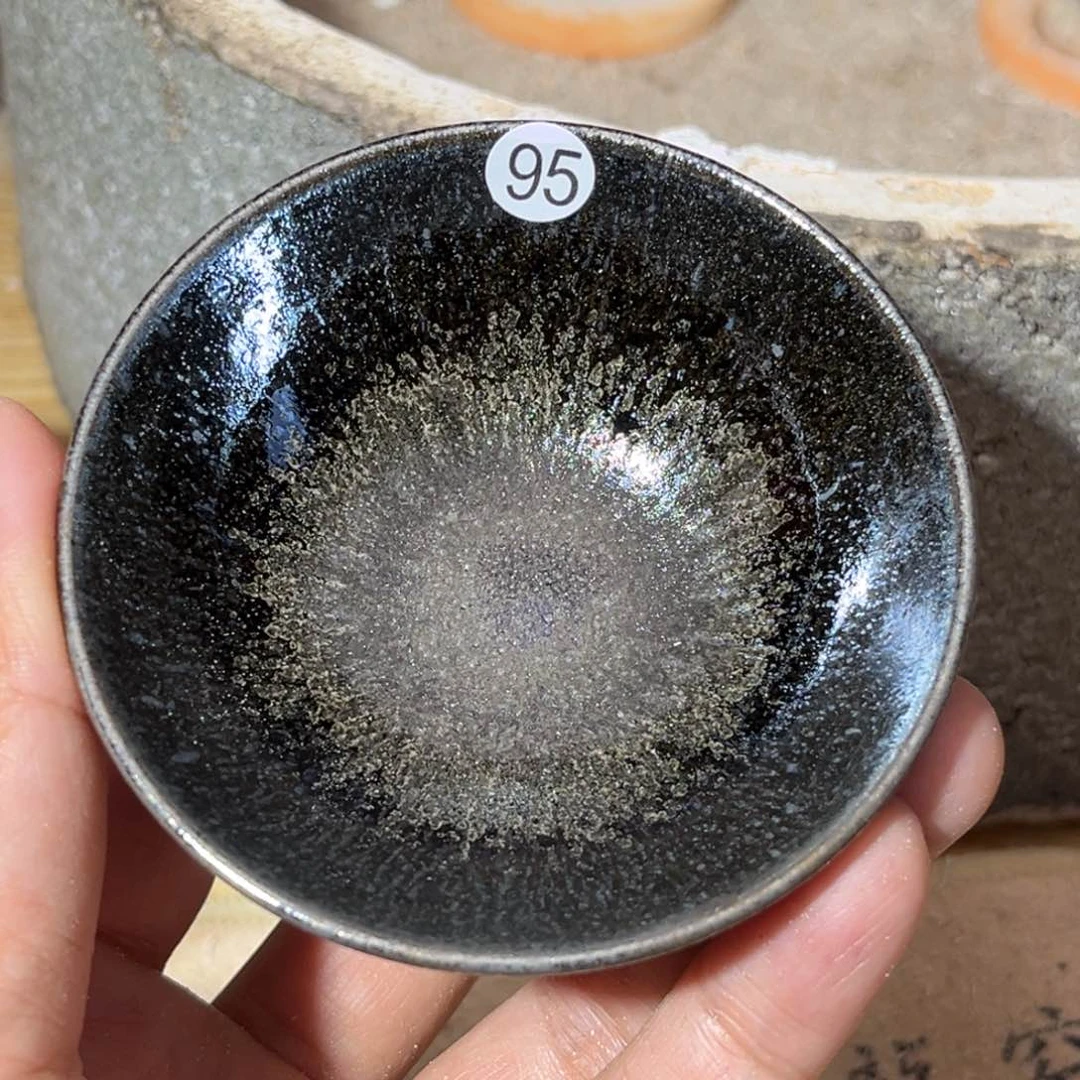 茶盏义兴龙窑坚持真柴烧