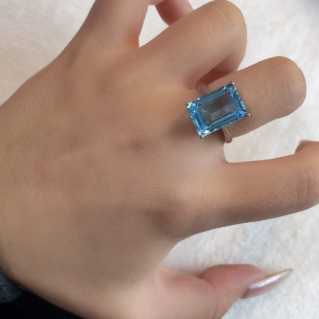 银S925镶嵌托帕石戒指简约高定款