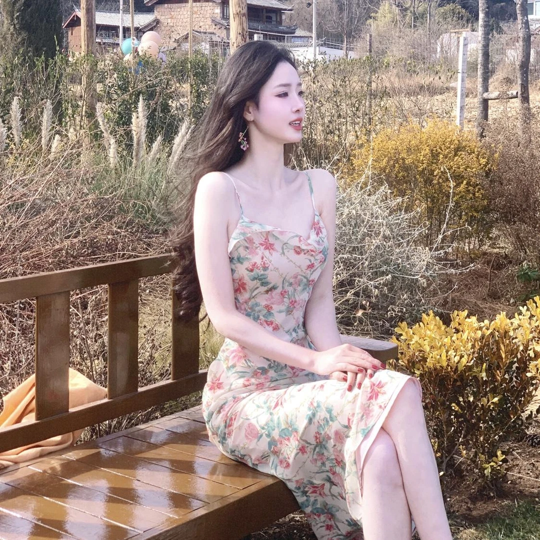 章蜜糖【兰花裙】 清新雅致温柔气质斜裁显瘦性感女人吊带连衣裙