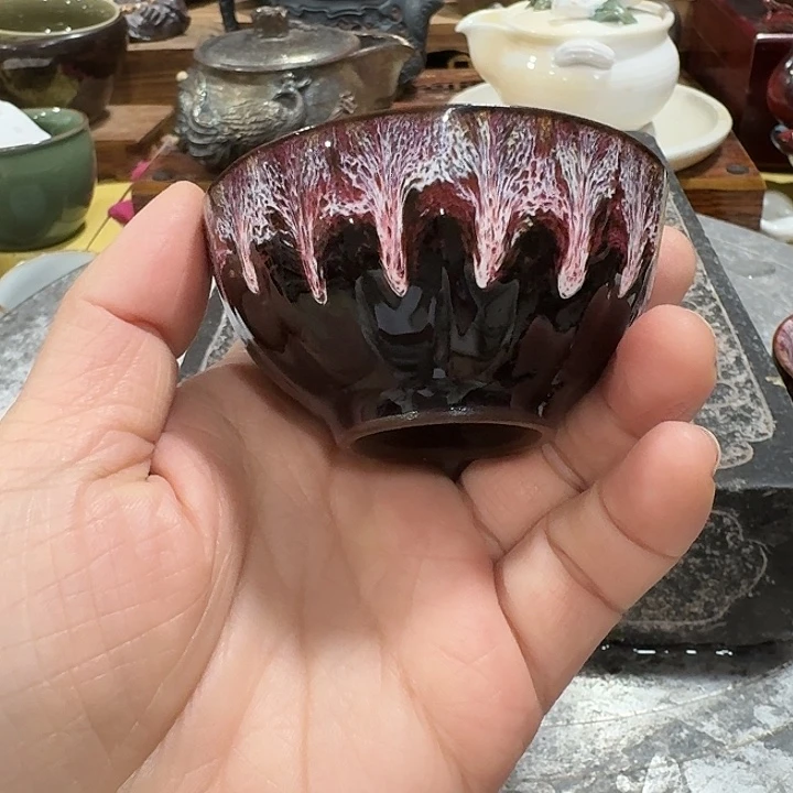 主人杯一个，瓷。。。