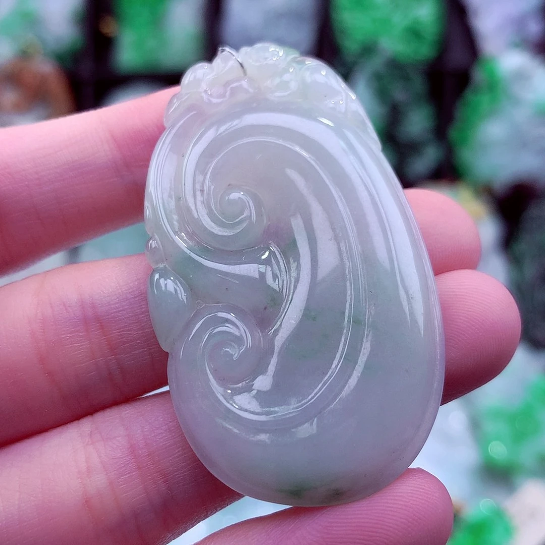 翡翠未镶嵌颈饰挂件