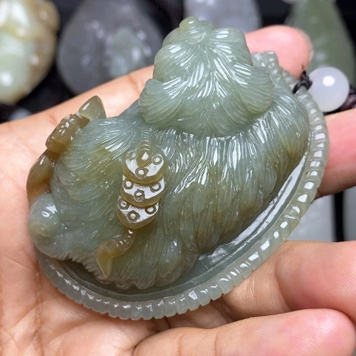 颈饰未镶嵌和田玉