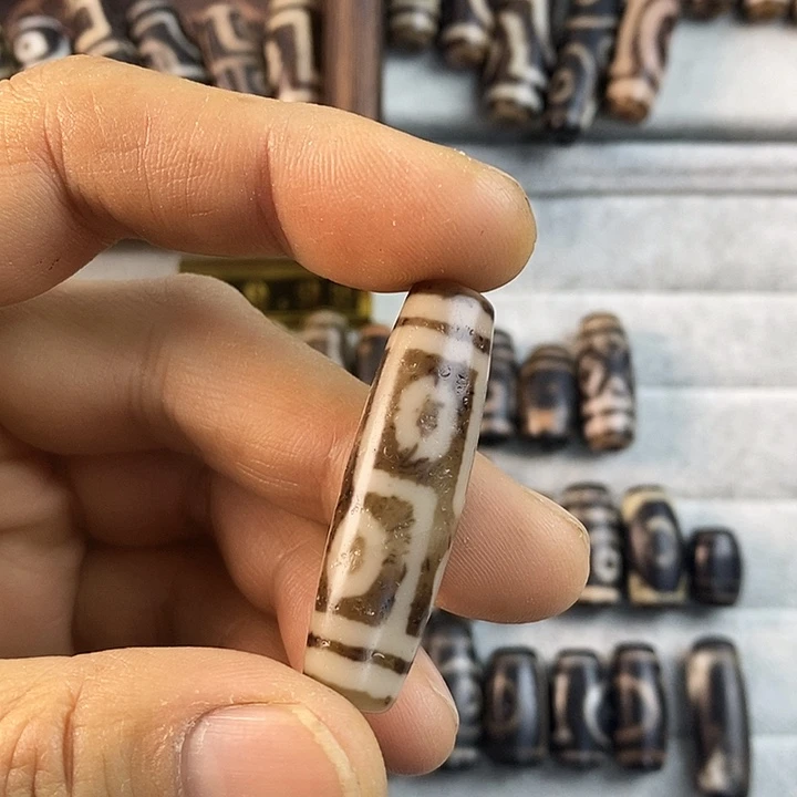 玛瑙/玉髓合金颈饰