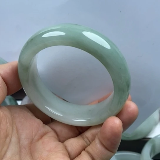 石英质玉（金丝玉）未镶嵌手镯