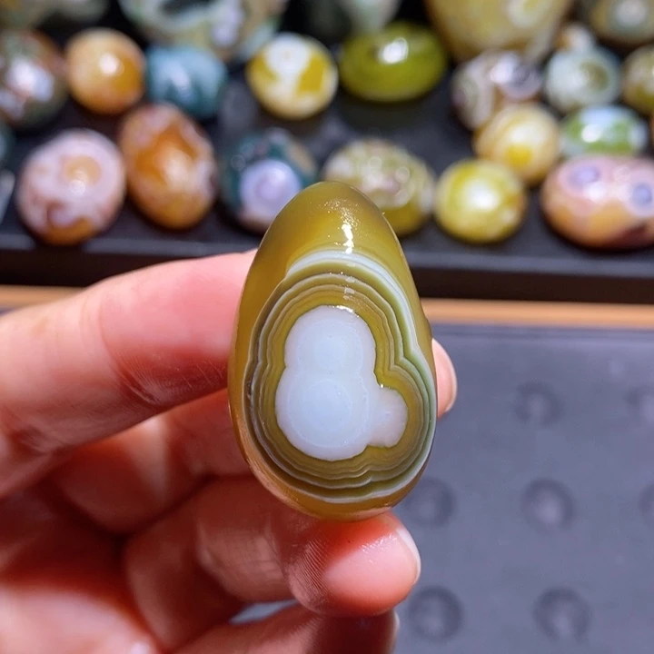 未镶嵌玛瑙/玉髓珠宝半成品108