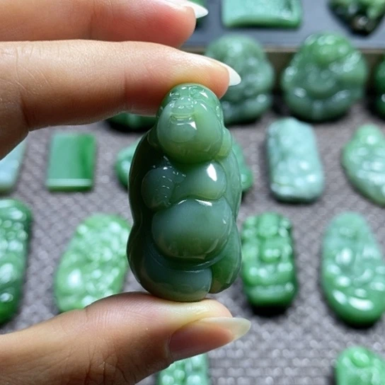 【闪购商品】颈饰未镶嵌和田玉