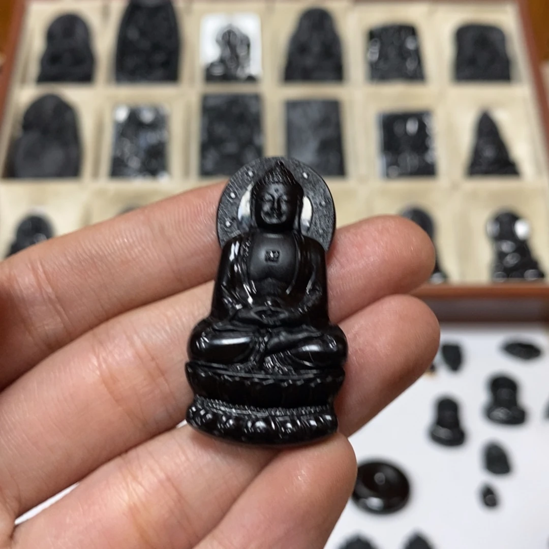 享***活翡翠未镶嵌吊坠(赠链)