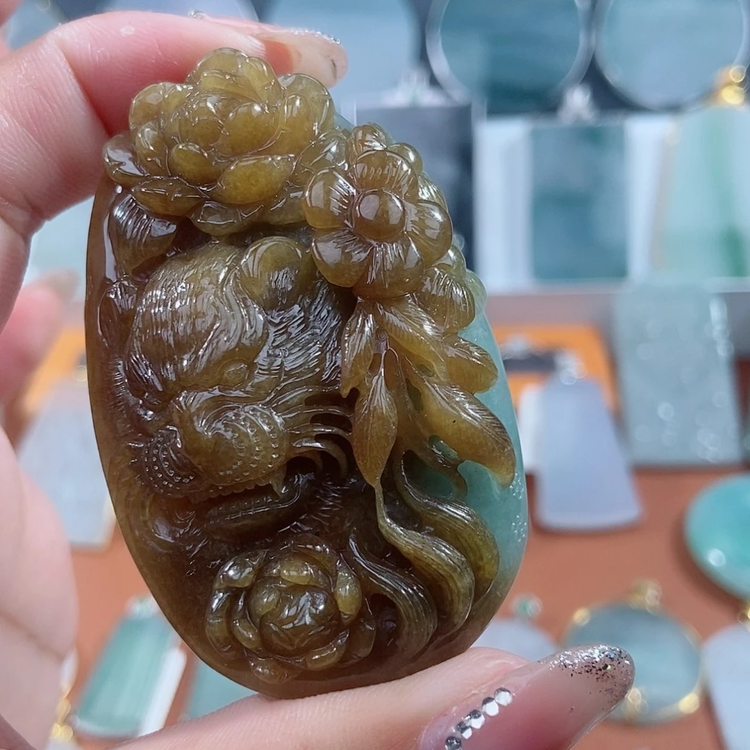 吊坠(不含链)未镶嵌翡翠